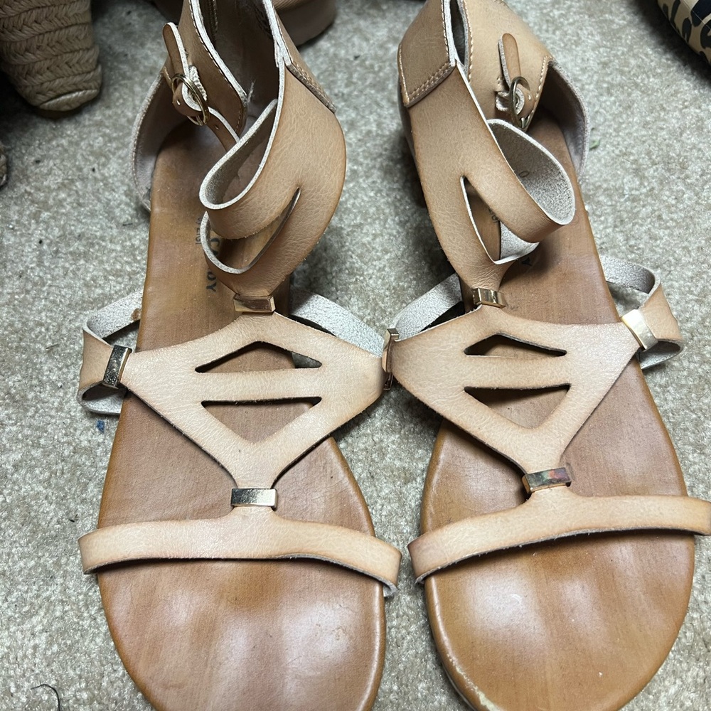 Stylish Tan Sandals